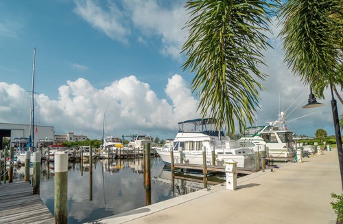 Rotonda Sands Villa | Beautiful Water view Marina side, Nice condo with access to pool 1126H