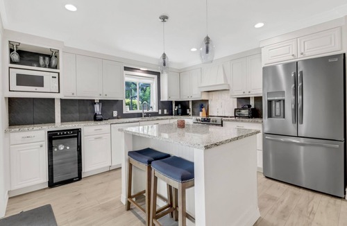 Willoughby Acres House | Beautifully Updated Home w/Pool & Spa