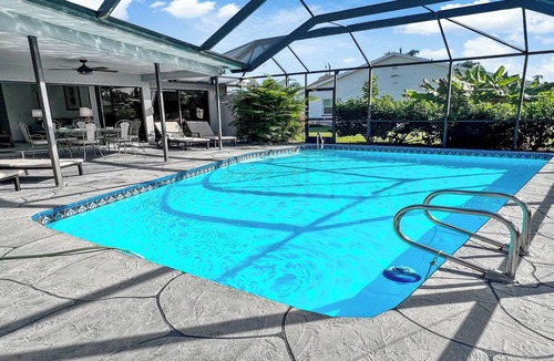 Fort Myers Villa | Belle Paradise, heated Pool boating, Oasis of calm