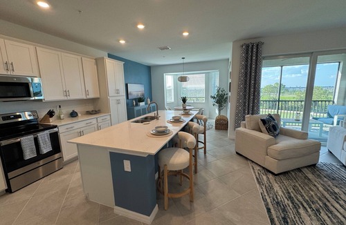 Venice Condo | Birdseye view in a top floor condo in a country club Golf & resort. 🔥🌴🏌️