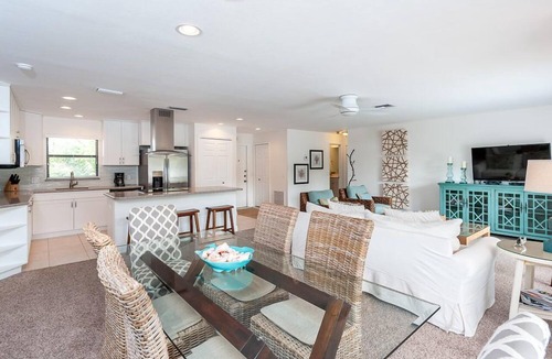 Sanibel Condo | Blind Pass Condos at Bowman's Beach D205 on beautiful Sanibel Island
