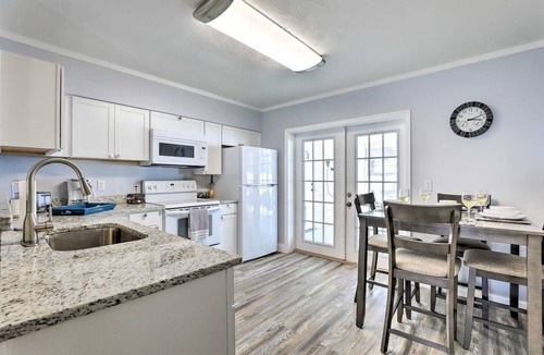 Bayshore Gardens House | Blue Oasis 5512, Your Private Getaway
