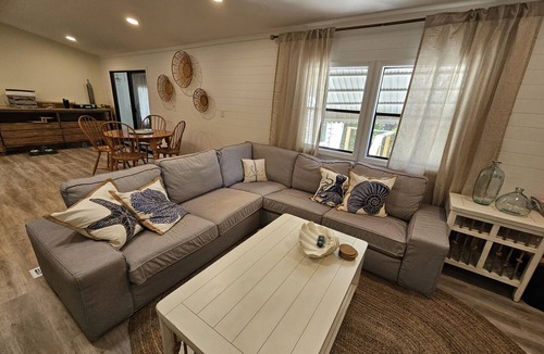 Estero Bay Shores House | Boaters dream! Waterfront home in Bonita Springs - Estero Bay in minutes