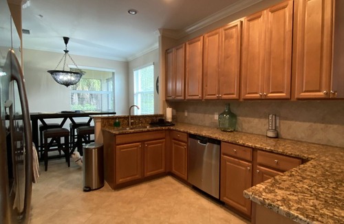 Bonita Springs Condo | Bonita Springs, newly available and furnished residence in a gated community