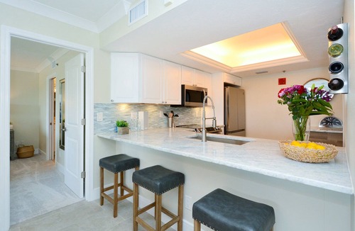 Siesta Key Condo | Brand New! Steps to Siesta Key Beach
