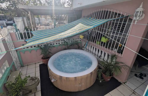 Sabalos House | Bright & Breezy - West Coast