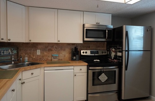 Bonita Springs Condo | Bring your Boat! 2-bedroom condo w/boat slip! Bonita Springs with AC, WiFi.