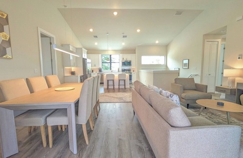 Bonita Springs House | Built 2025 - Canal Front, Gulf Access, Bring your Boat, 3BR, Sleeps 6, Hot Tub