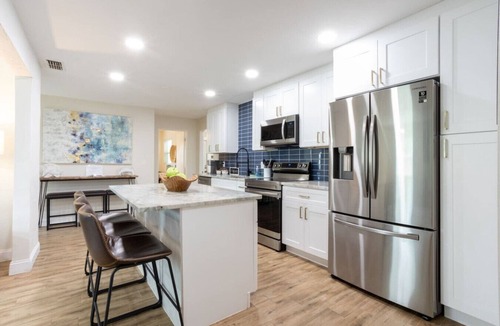 Gulfport House | Bungalow Heated Pool Home 10 minutes to Beaches