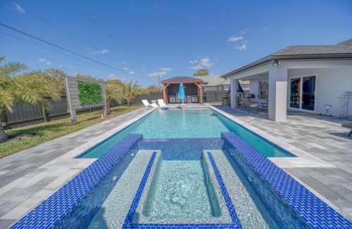 Mariner House | Campos Family Resort - Heated Pool