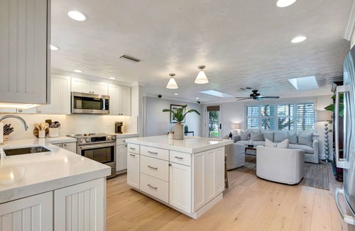 Bay Harbor Estates House | Canal-Front 3BR – Pool, Hot Tub & Boat Access