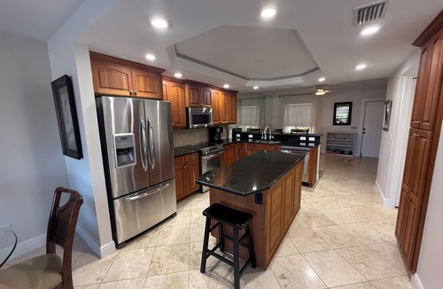 Caloosahatchee Condo | Cape coral/Fort Myers: First floor condo on wide canal next to Jaycee park