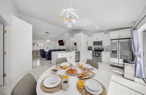 Pelican House | Cape Coral Oasis |Pool | Fire Pit | GameRoom