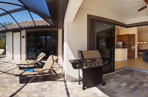 Pelican Apartment | Cape Coral, Pelican,4/3.5,family-friendly, West-Exp. sunset views,saltwaterCanal