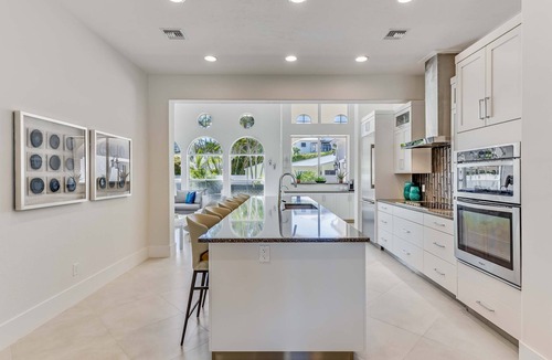 Captiva House | Casa Captiva - Ground Level 5 BR Luxe Villa with Grotto Pool, Steps to Beach