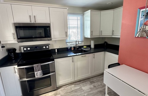 Old Southeast Apartment | Casita steps from beautiful Tampa bay, relaxing pool, kayaks, beach gear