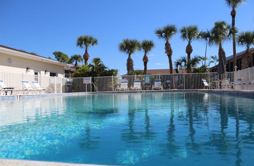 Englewood South Apartment | Charming 2-bedroom apartment in lovely Englewood Beach