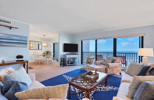 Boca Grande Condo | Charming 2 Bedroom Sea Oats - 211 in Boca Grande, perfect for a relaxing getaway.