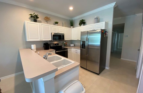 Central Naples House | Charming 3/2 Home in gated community of Briarwood with large private pool