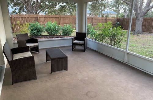 Englewood East House | Charming 3-bedroom house in Englewood within minutes of beaches and golf.