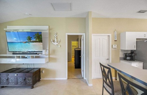 Punta Gorda House | Charming Port Charlotte 3/2 pool home - Little Bit Of Heaven