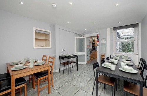 Dalry House | Charming Spacious Guesthouse, Edinburgh - Pass the Keys