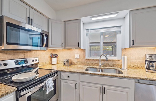 Southgate House | Chic Mid-Century Home in Quiet Area, Heated Pool, Pets OK, 10 Mins to Siesta Key