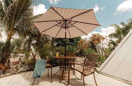 San Carlos Park Villa | Classic Pyramid – Fort Myers' Most Unique Hideaway