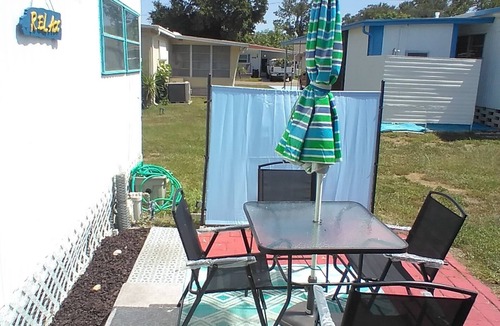 Clearwater House | Clearwater 5 minutes from Blue Jays Training Camp ! Romy's Coastal Cottage