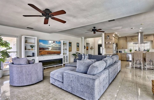Bahia Shores House | 🌊Close to Beach,Villa at Bahia Shores 4 bedroom🌴On Intracoastal🐬Pool Home