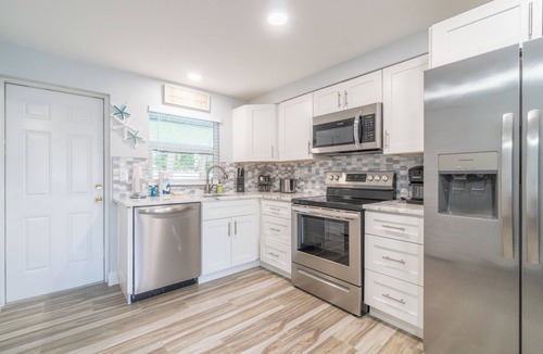 Naples Park House | Coastal Comfort-2 Bedroom Villa Near Beach