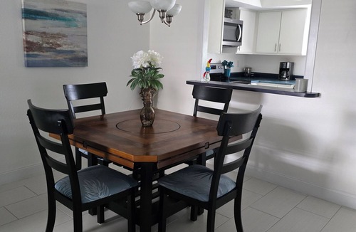 Englewood South Condo | Come out and enjoy a tropical paradise by the gulf.