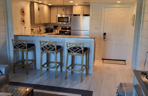 Burnt Store Marina Condo | Comeaboard- Condo- March through December with 20% discounts on various dates.
