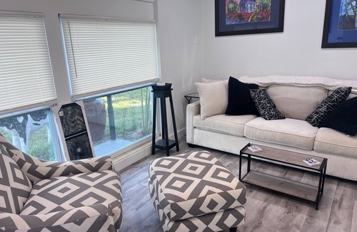 Edgewater House | Comfortable 2 bedroom home on the water with your own boat ramp .