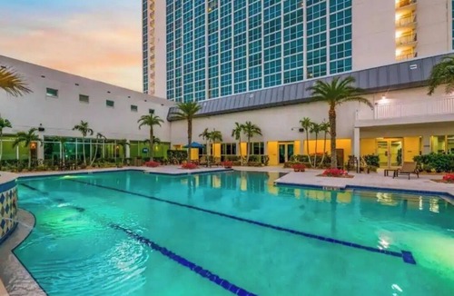 Fort Myers River District Apartment | Cozy 1-bedroom apartment with AC in wonderful Fort Myers