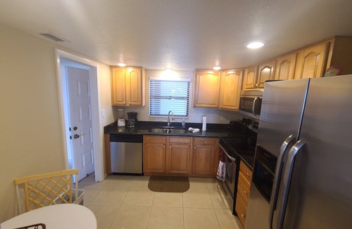 Sand Key Condo | Cozy 1-bedroom beach and Gulf front resort style condo on Sand Key