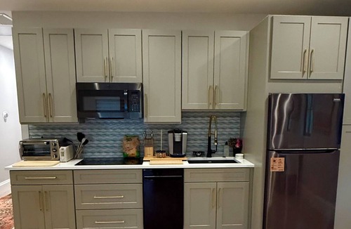 Pine Ridge House | Cozy 1-BR 1-Bath house close to Beach in Naples, FL with A/C.