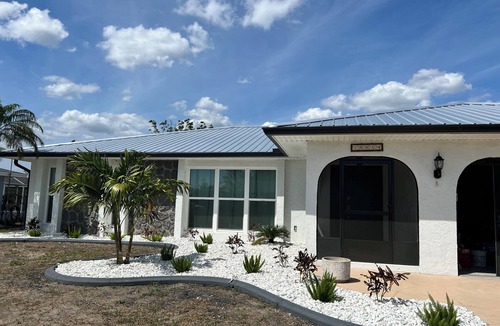 Port Charlotte House | Cozy 3-bed 2 bath in lovely Port Charlotte with heated pool and optional boat.