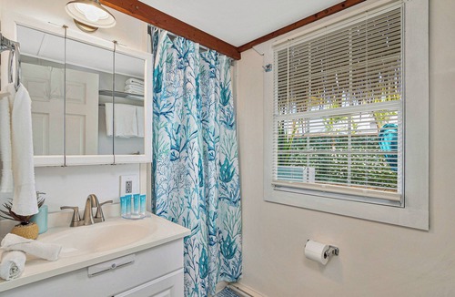 Fort Myers Beach Resort | Cozy Boathouse in Fort Myers Beach