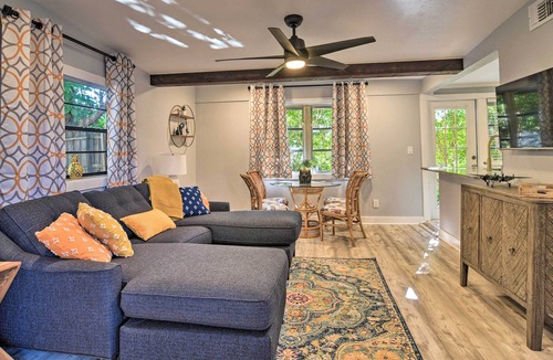 Gulfport Cottage | Cozy Cottage Retreat: 2 Mi to Gulfport Beach!