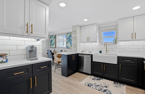 Hills T P House | Cozy Home At Fort Myers Beach!