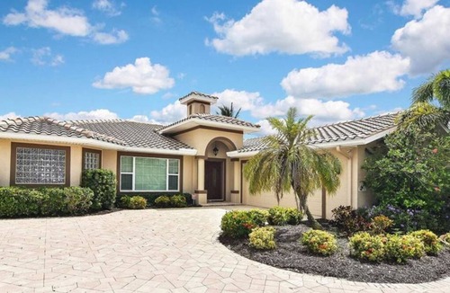 Caloosahatchee House | Cozy riverfront home w/panoramic views, private pool/spa & dock!