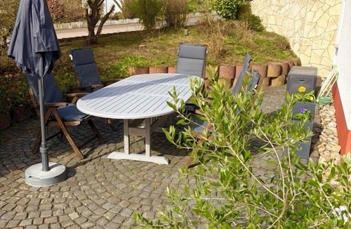 Niederweidbach Apartment | Cozy vacation apartment on the Aartalsee with terrace and lake view