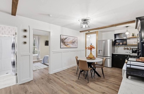 Greer House | Cute Cottage, Central Location, Pet Friendly