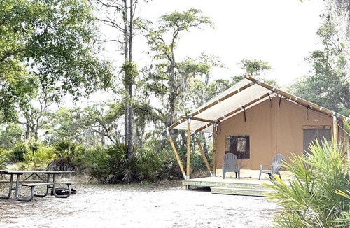 Braden River RV Rental | Deluxe Safari Tent with Family Glamping Comfort Near Anna Maria Island in Bradenton, Florida