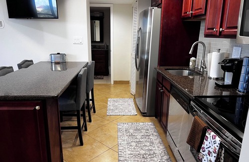 South Island Condo | ☆ Direct Beachfront Paradise Condo - Walk to the Sand - Stunning Gulf Sunsets ☆