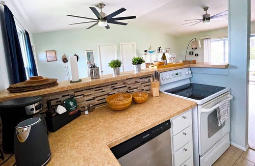 Trafalgar House | Dreamlike vacation home in Cape Coral -the anchorage for your vacation memories!