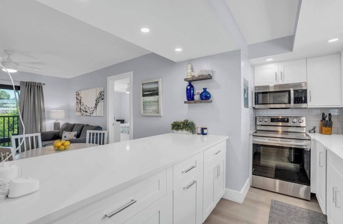 Park Shore Condo | E-234 & F- 237 - Perfect for Group Travel