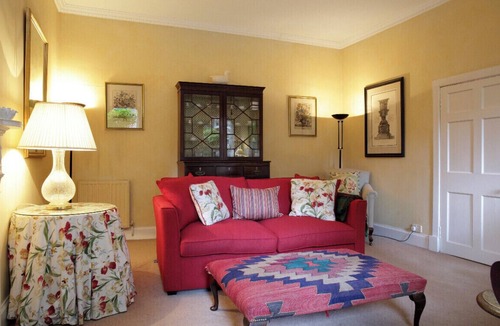 Stockbridge Apartment | Elegant 2 bedroom garden apartment in Stockbridge