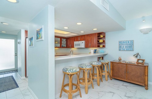 Palm Island Villa | Enjoy an Unobstructed view of the Gulf! B2913A